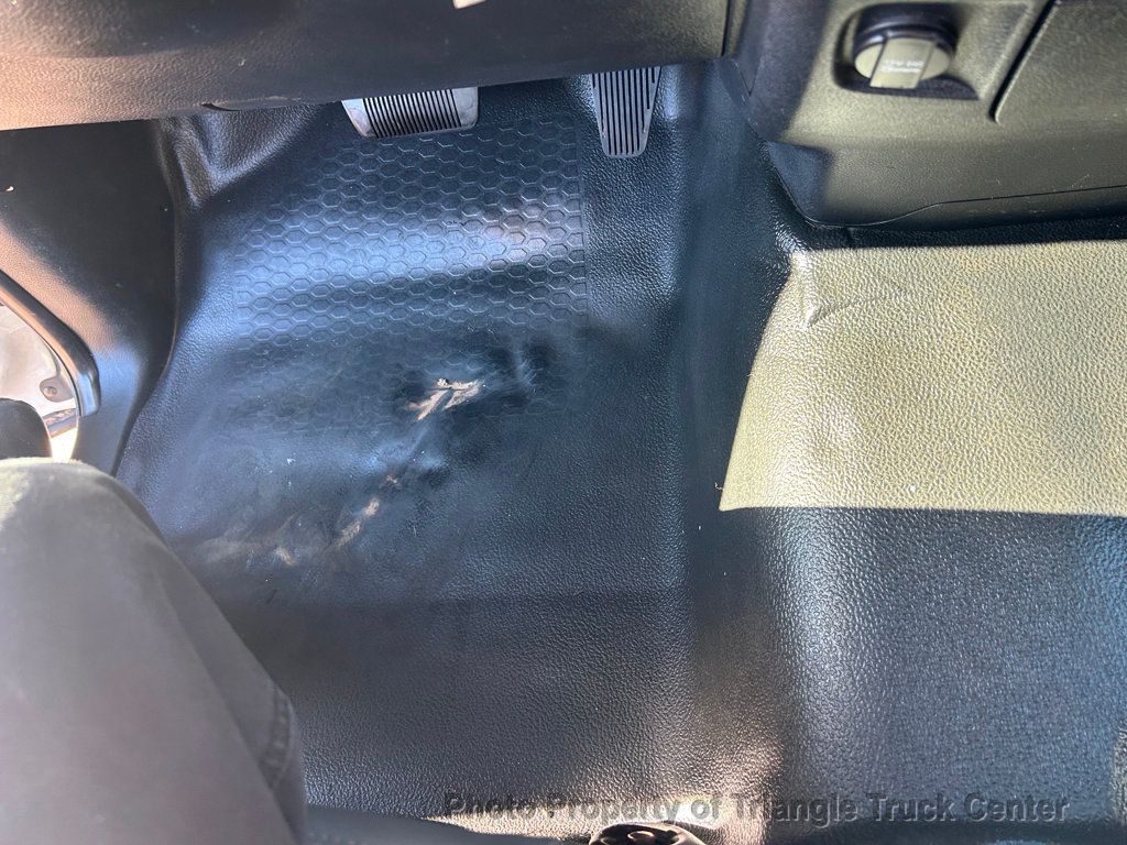 2017 Ram 3500HD WALK IN UTILITY JUST 21k MILES! FULL POWER EQUIPMENT! SUPER CLEAN UNIT! - 22928952 - 18