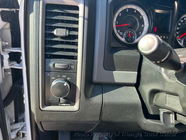 2017 Ram 3500HD WALK IN UTILITY JUST 21k MILES! FULL POWER EQUIPMENT! SUPER CLEAN UNIT! - 22928952 - 28