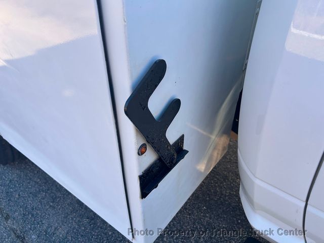 2017 Ram 3500HD WALK IN UTILITY JUST 21k MILES! FULL POWER EQUIPMENT! SUPER CLEAN UNIT! - 22928952 - 37