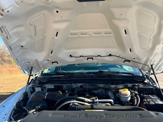 2017 Ram 3500HD WALK IN UTILITY JUST 21k MILES! FULL POWER EQUIPMENT! SUPER CLEAN UNIT! - 22928952 - 38