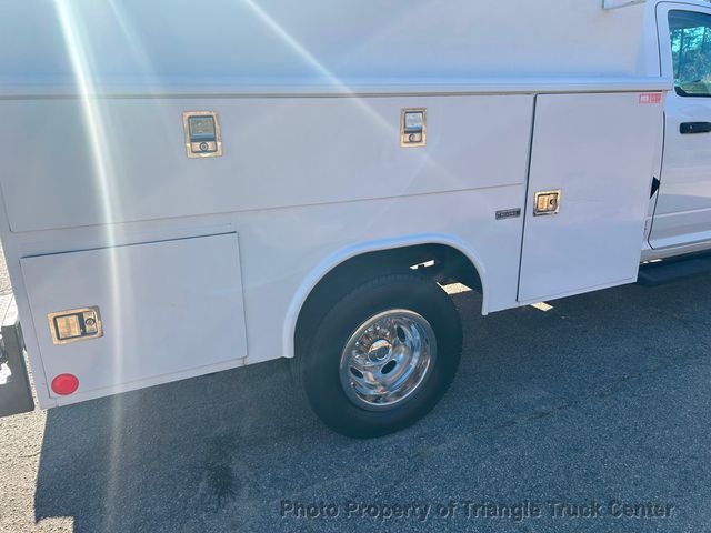 2017 Ram 3500HD WALK IN UTILITY JUST 21k MILES! FULL POWER EQUIPMENT! SUPER CLEAN UNIT! - 22928952 - 49