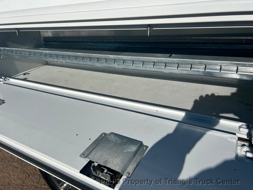 2017 Ram 3500HD WALK IN UTILITY JUST 21k MILES! FULL POWER EQUIPMENT! SUPER CLEAN UNIT! - 22928952 - 55