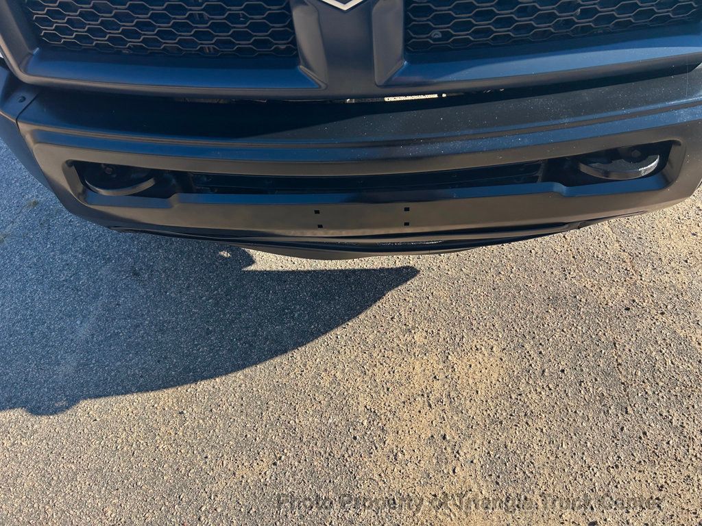 2017 Ram 3500HD WALK IN UTILITY JUST 21k MILES! FULL POWER EQUIPMENT! SUPER CLEAN UNIT! - 22928952 - 63