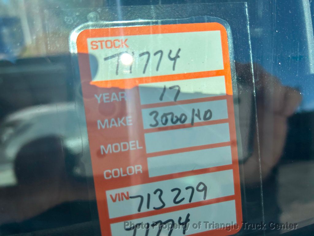 2017 Ram 3500HD WALK IN UTILITY JUST 21k MILES! FULL POWER EQUIPMENT! SUPER CLEAN UNIT! - 22928952 - 66