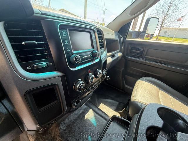 2017 Ram 5500 Chassis Cab Tradesman Crew Cab with Knapheide Utility Bed - 23010809 - 14