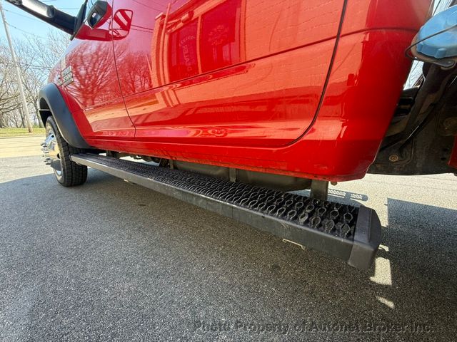 2017 Ram 5500 Chassis Cab Tradesman Crew Cab with Knapheide Utility Bed - 23010809 - 7