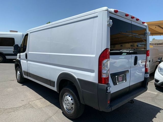 2017 Ram ProMaster Cargo Van 1500 Low Roof 136" WB - 23032873 - 23