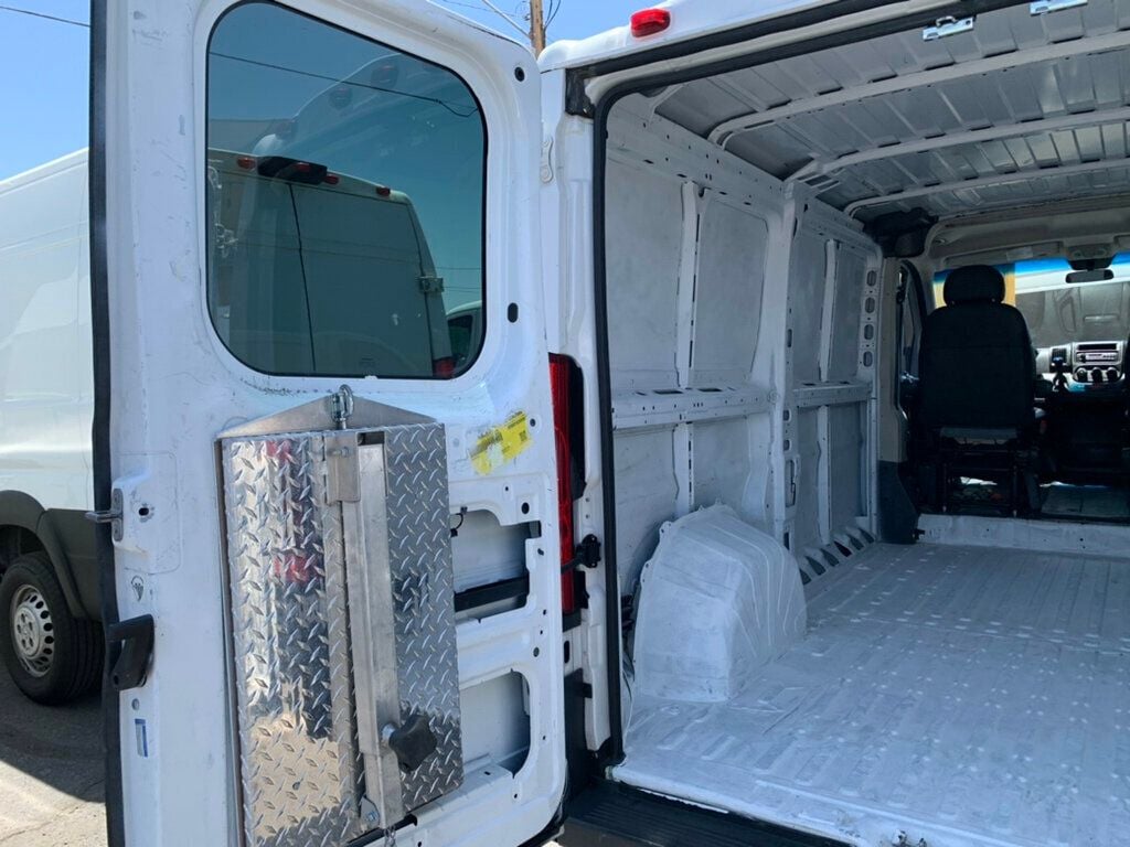 2017 Ram ProMaster Cargo Van 1500 Low Roof 136" WB - 23032873 - 3
