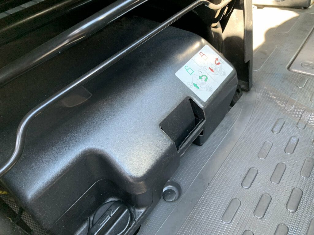 2017 Ram ProMaster Cargo Van 1500 Low Roof 136" WB - 23069674 - 32