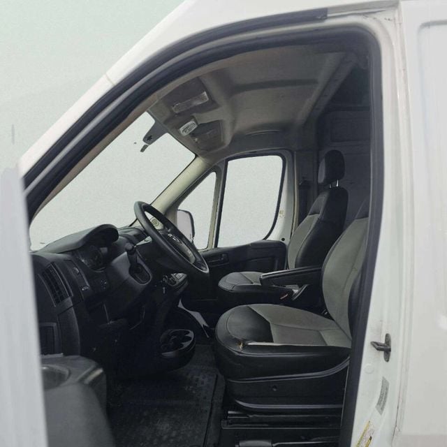 2017 Ram ProMaster Cargo Van 2500 High Roof 159" WB - 22965541 - 7