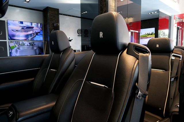 2017 Rolls-Royce Dawn Convertible - 22960413 - 12