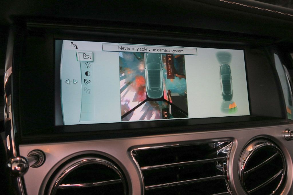 2017 Rolls-Royce Dawn Convertible - 22960413 - 17