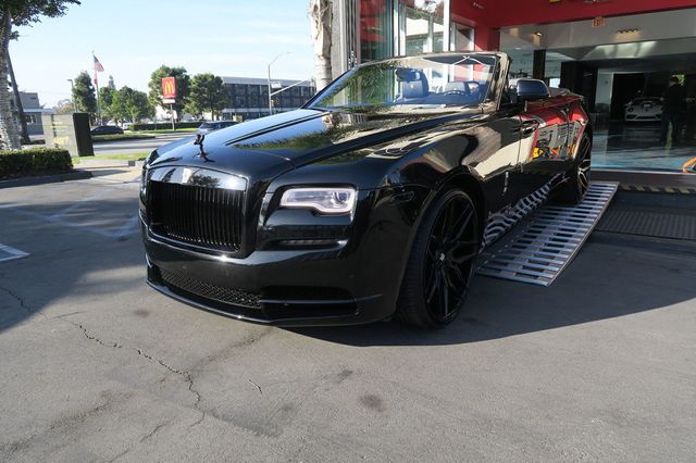 2017 Rolls-Royce Dawn Convertible - 22960413 - 1
