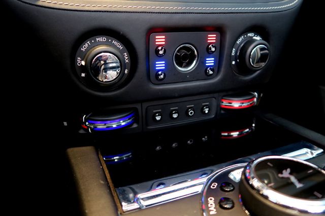 2017 Rolls-Royce Dawn Convertible - 22960413 - 19