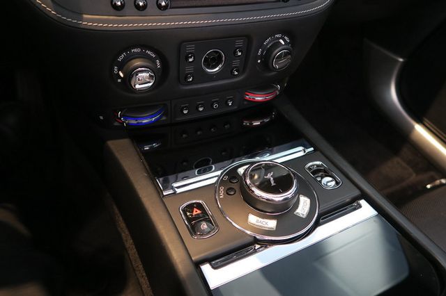 2017 Rolls-Royce Dawn Convertible - 22960413 - 20