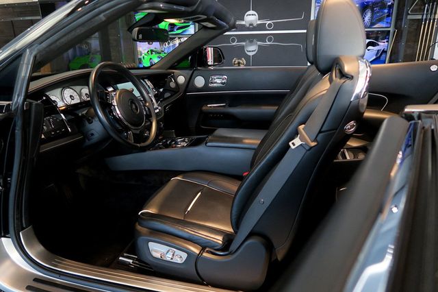 2017 Rolls-Royce Dawn Convertible - 22960413 - 40