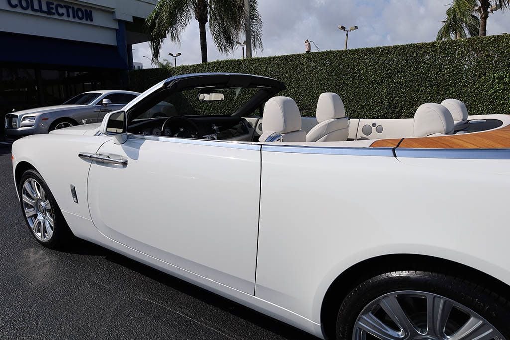 2017 Rolls-Royce Dawn Convertible - 20594306 - 12