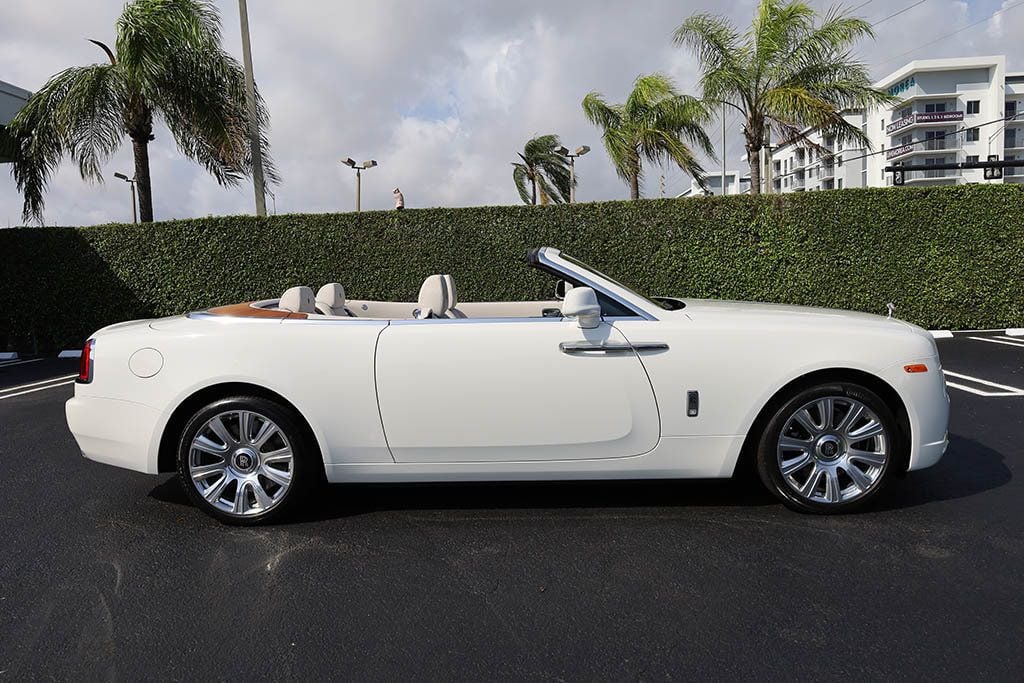 2017 Rolls-Royce Dawn Convertible - 20594306 - 1