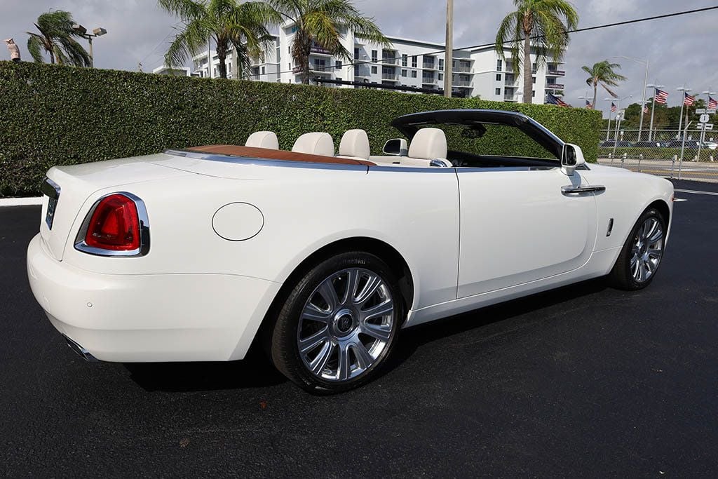 2017 Rolls-Royce Dawn Convertible - 20594306 - 5