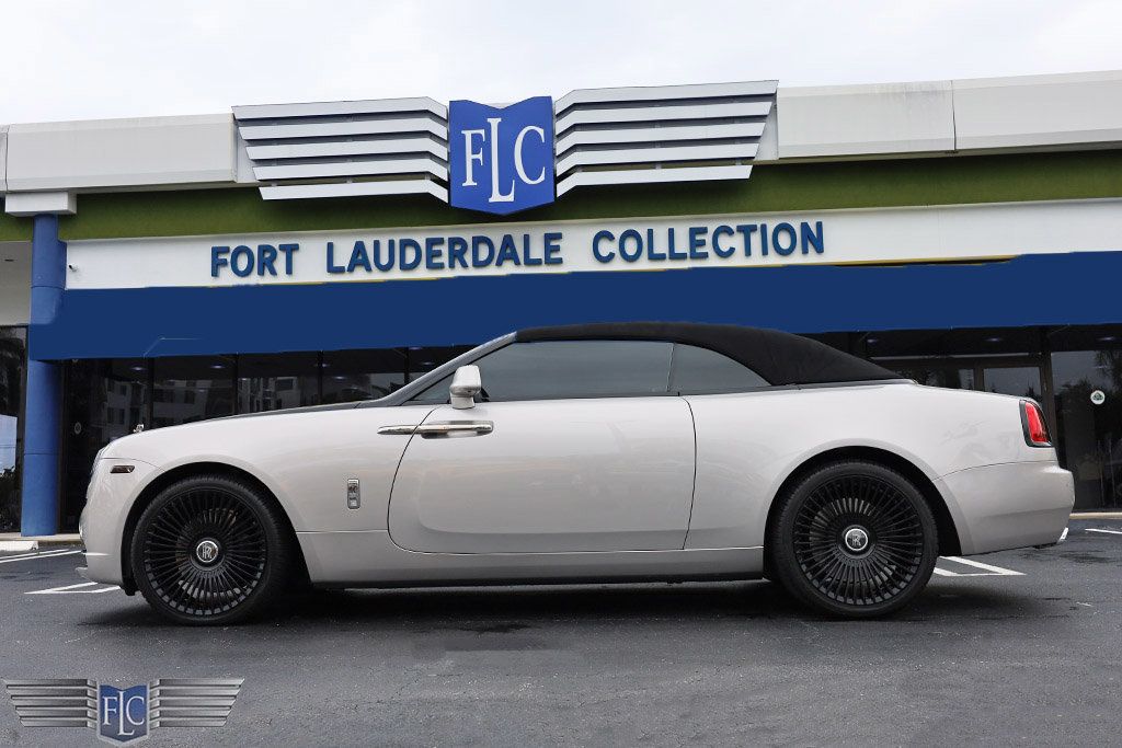 2017 Rolls-Royce Dawn Convertible - 22629278 - 12