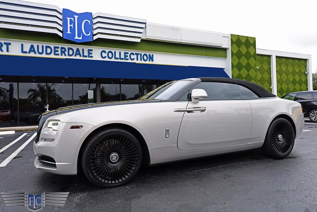 2017 Rolls-Royce Dawn Convertible - 22629278 - 4