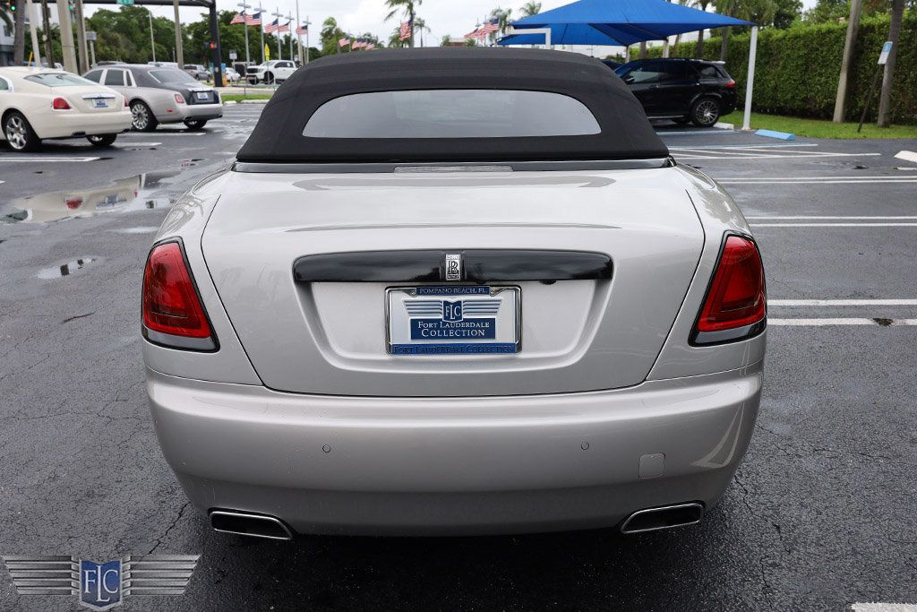 2017 Rolls-Royce Dawn Convertible - 22629278 - 8