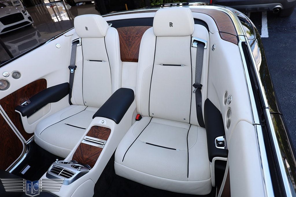 2017 Rolls-Royce Dawn Convertible - 22967978 - 16