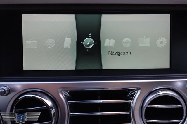 2017 Rolls-Royce Dawn Convertible - 22967978 - 24