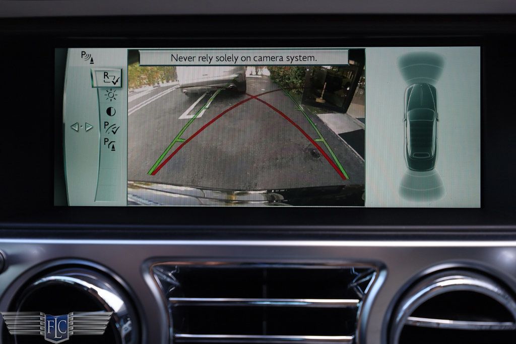 2017 Rolls-Royce Dawn Convertible - 22967978 - 29