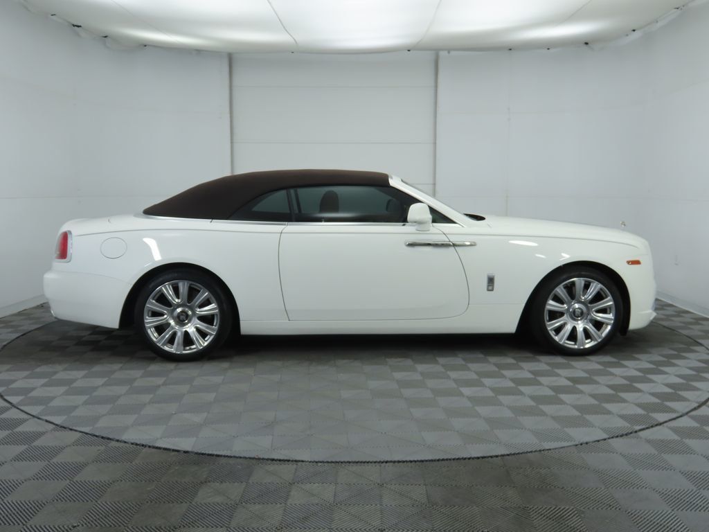 2017 Rolls Royce Dawn photo 12
