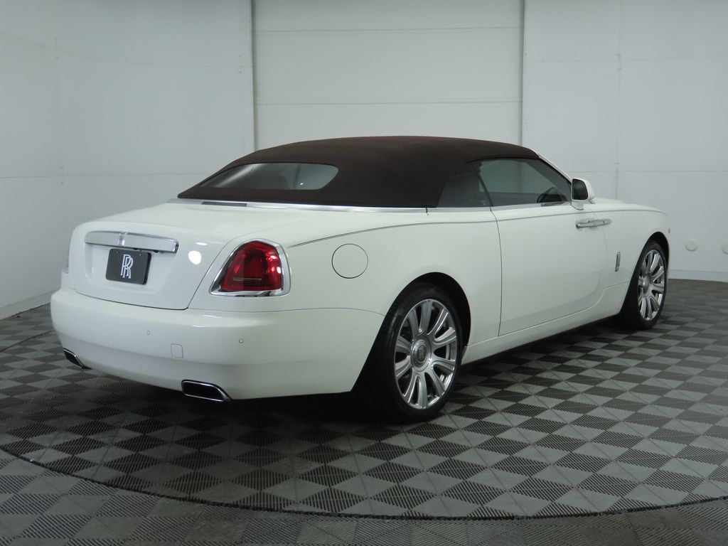 2017 Rolls Royce Dawn photo 13