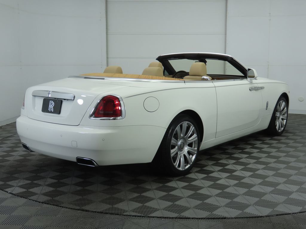 2017 Rolls Royce Dawn photo 5