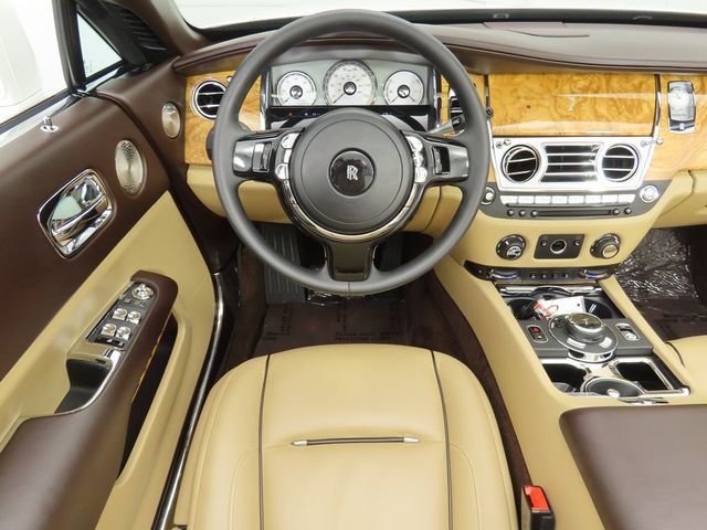 2017 Rolls-Royce Dawn Convertible - 22866351 - 17