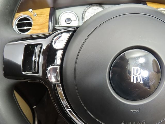 2017 Rolls-Royce Dawn Convertible - 22866351 - 18