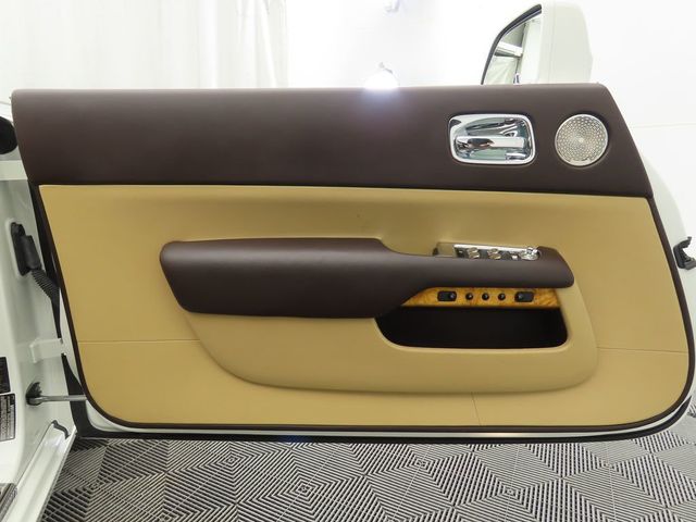 2017 Rolls-Royce Dawn Convertible - 22866351 - 30