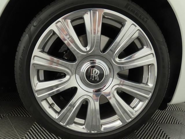 2017 Rolls-Royce Dawn Convertible - 22866351 - 37