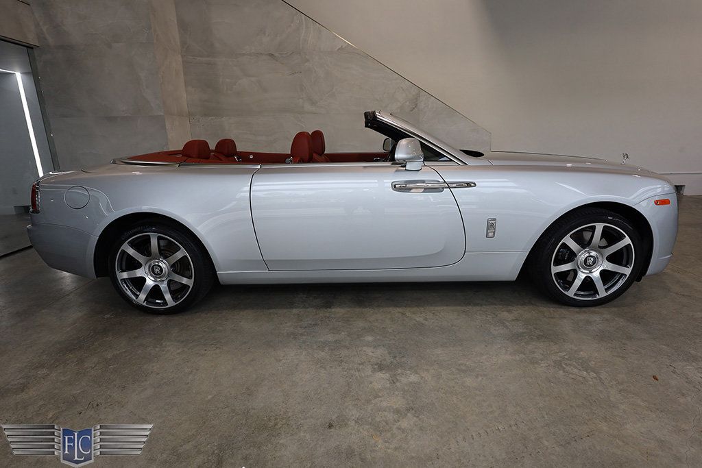 2017 Rolls-Royce Dawn Convertible - 22558356 - 1