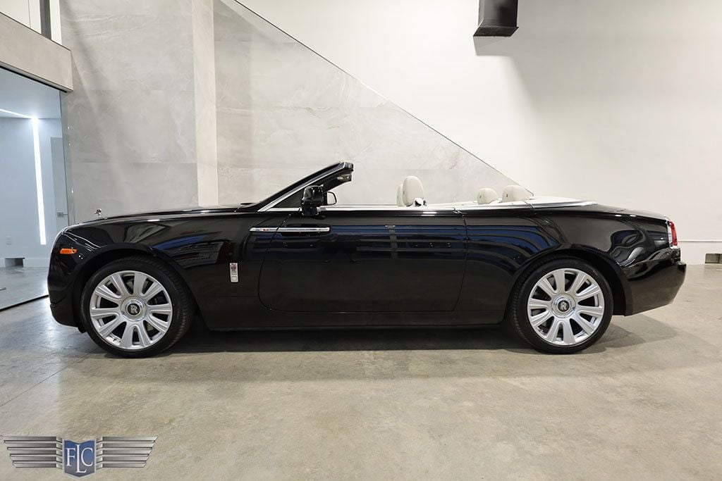 2017 Rolls-Royce Dawn Convertible - 22748274 - 46