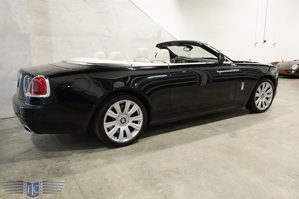 2017 Rolls-Royce Dawn Convertible - 22748274 - 4