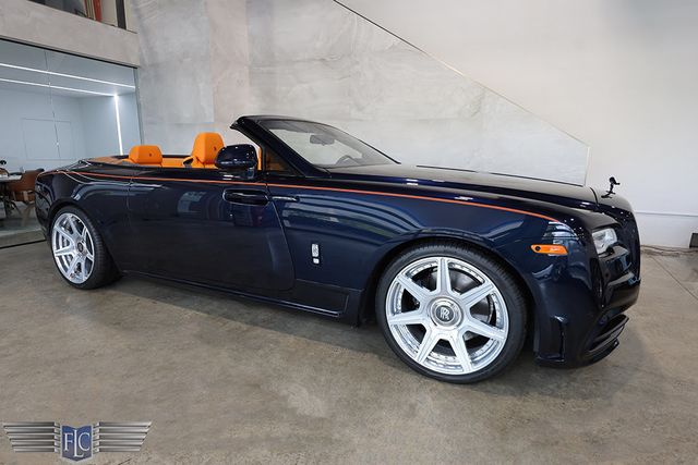 2017 Rolls-Royce Dawn Convertible - 22999334 - 0