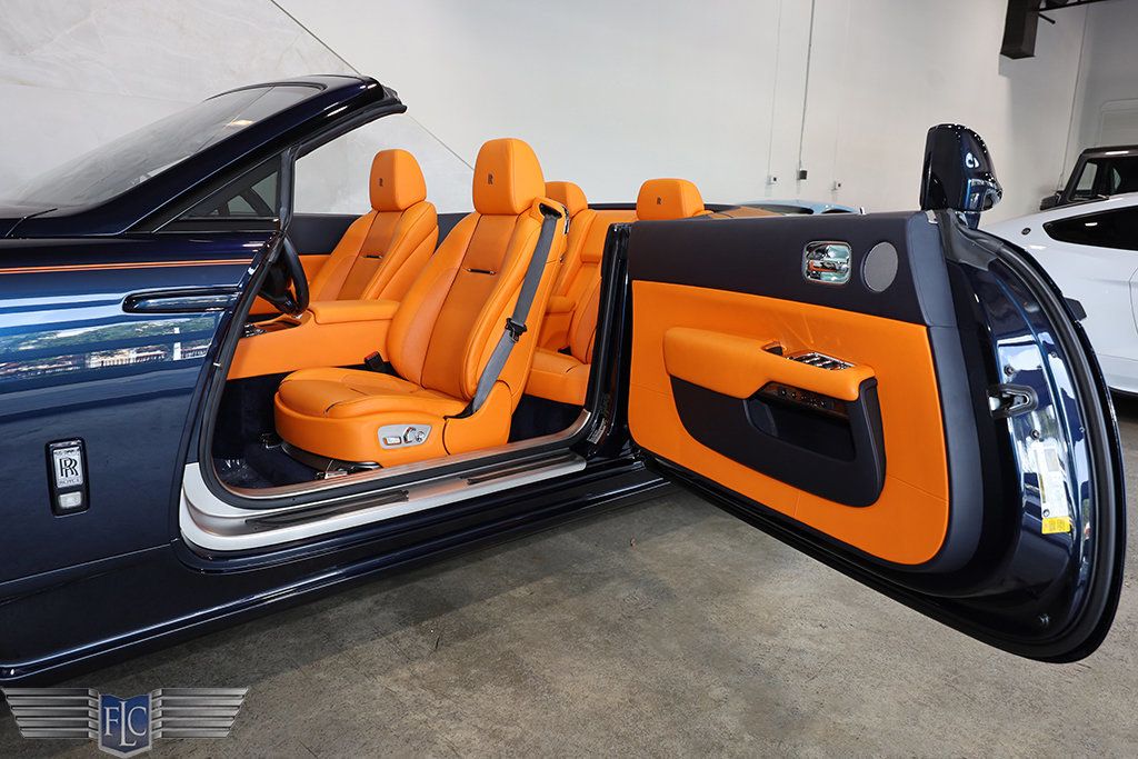 2017 Rolls-Royce Dawn Convertible - 22999334 - 16