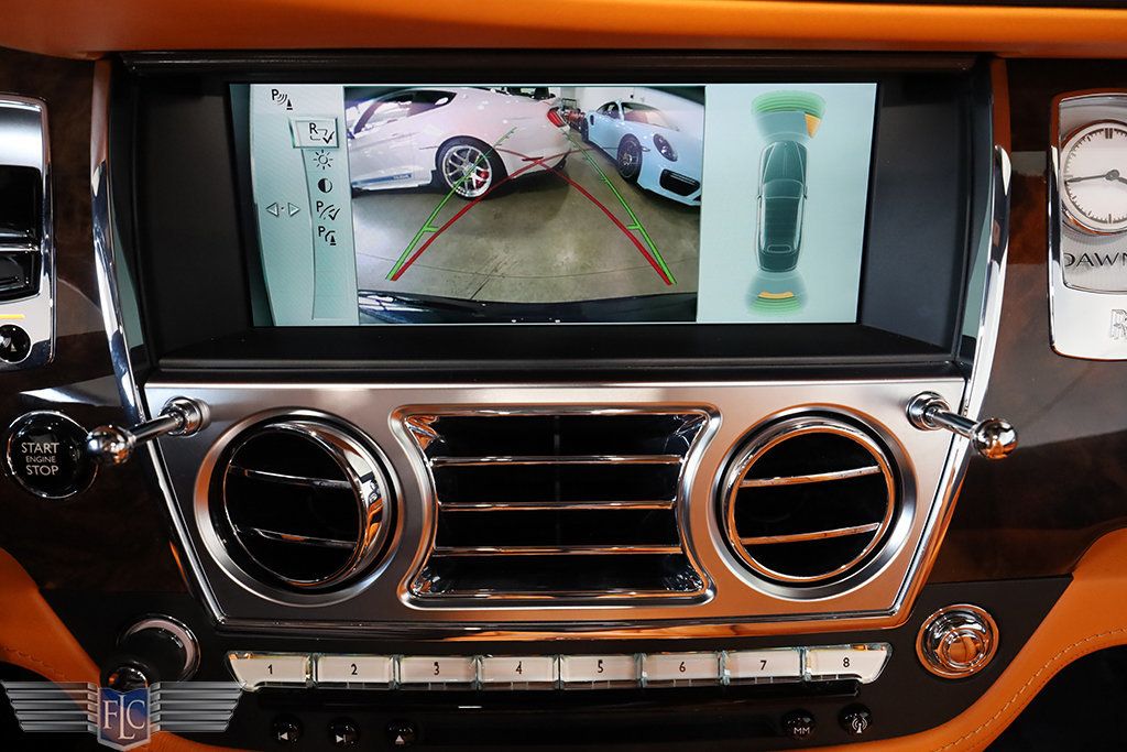 2017 Rolls-Royce Dawn Convertible - 22999334 - 33