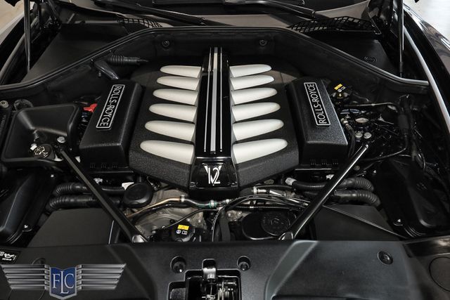 2017 Rolls-Royce Dawn Convertible - 22999334 - 37