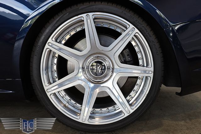 2017 Rolls-Royce Dawn Convertible - 22999334 - 41