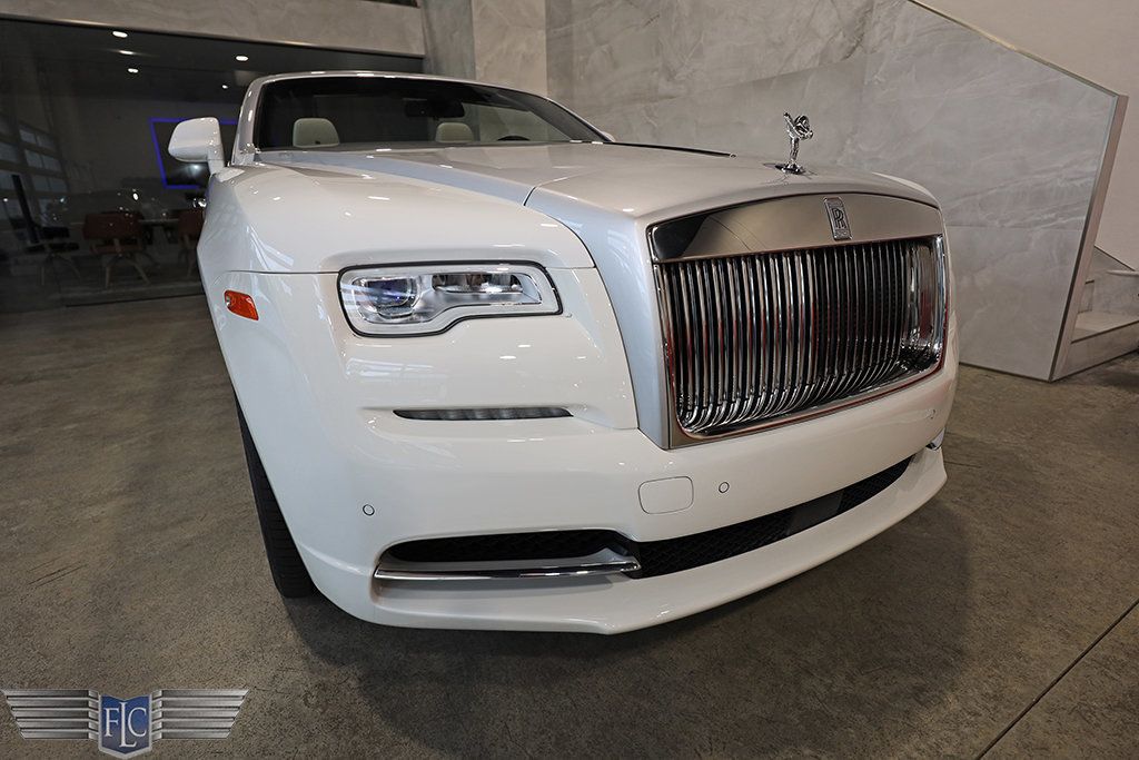 2017 Rolls-Royce Dawn Convertible - 23039198 - 10