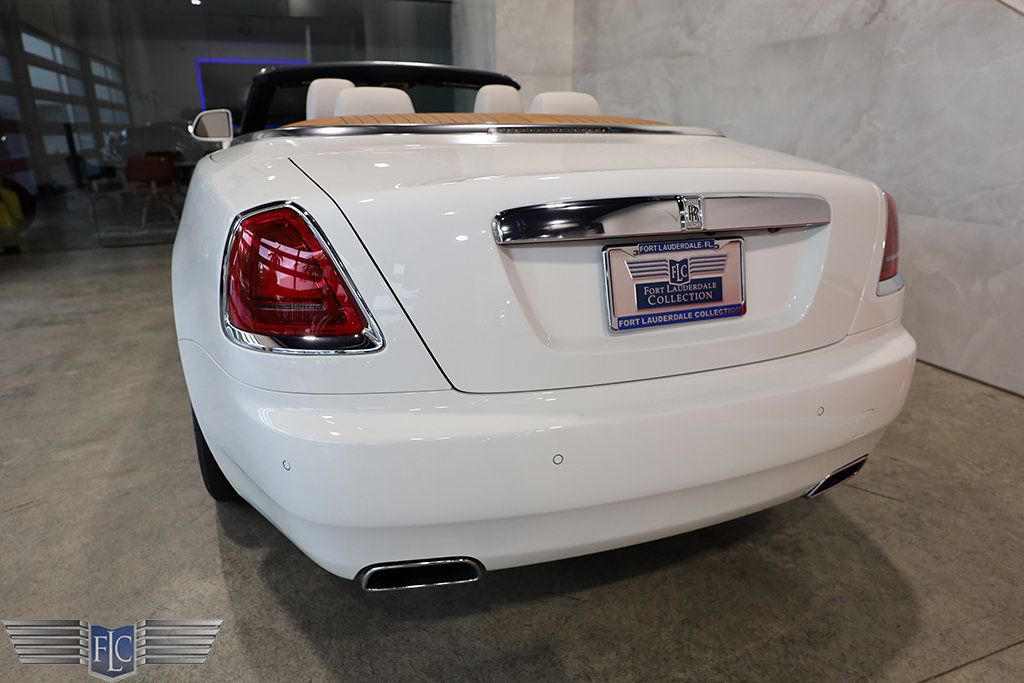 2017 Rolls-Royce Dawn Convertible - 23039198 - 11