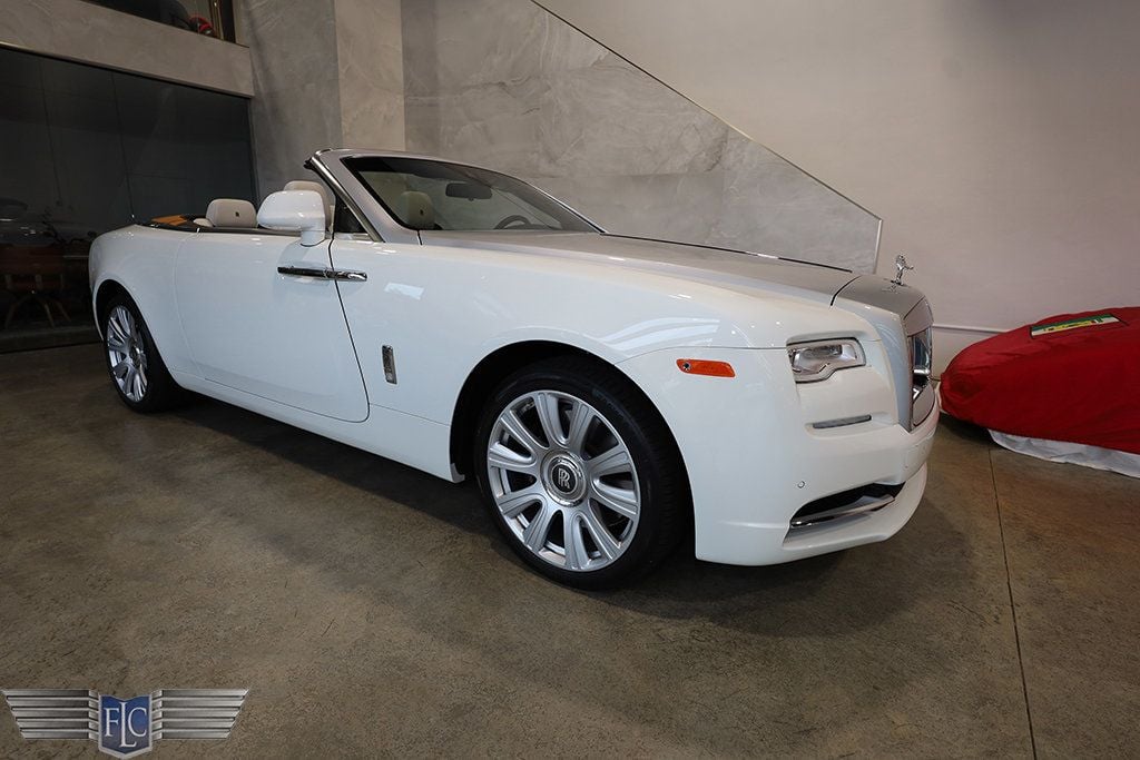 2017 Rolls-Royce Dawn Convertible - 23039198 - 13