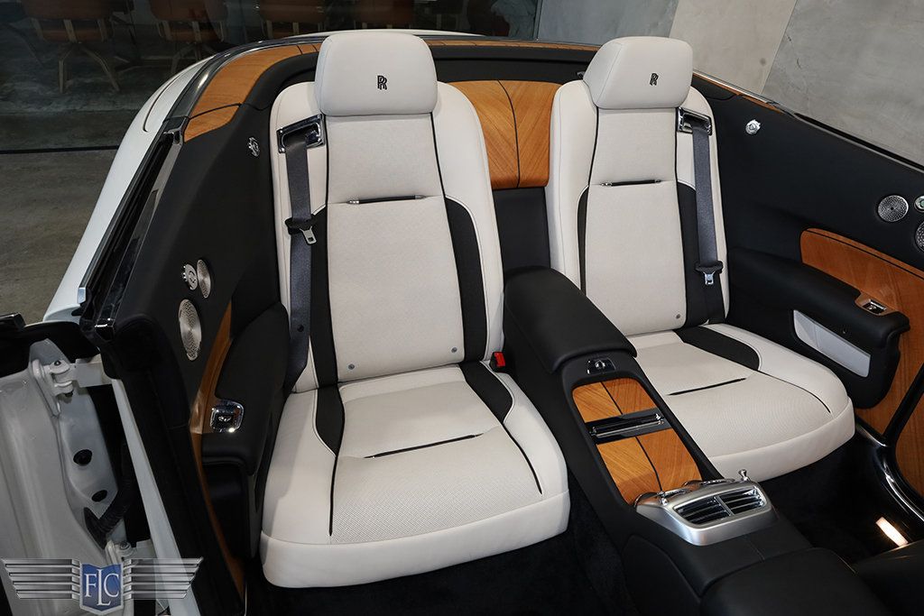 2017 Rolls-Royce Dawn Convertible - 23039198 - 23