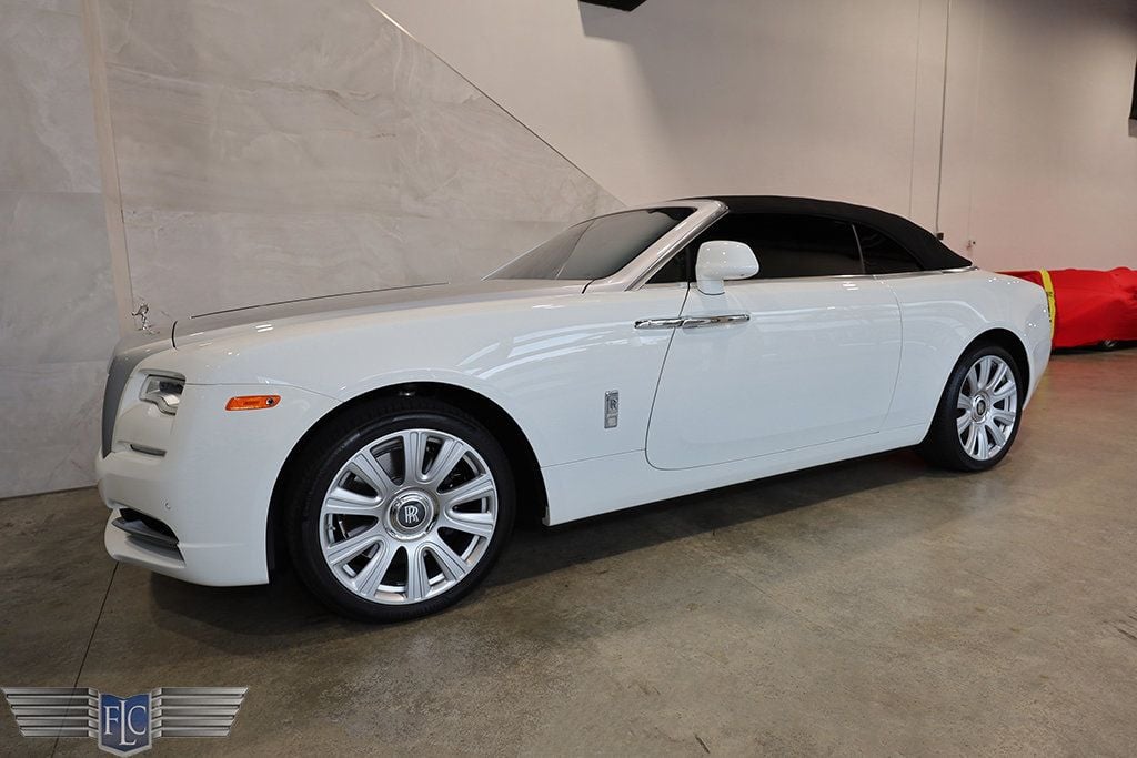2017 Rolls-Royce Dawn Convertible - 23039198 - 3