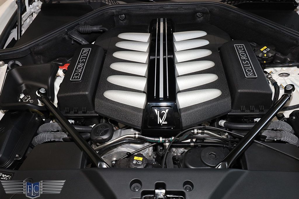 2017 Rolls-Royce Dawn Convertible - 23039198 - 39